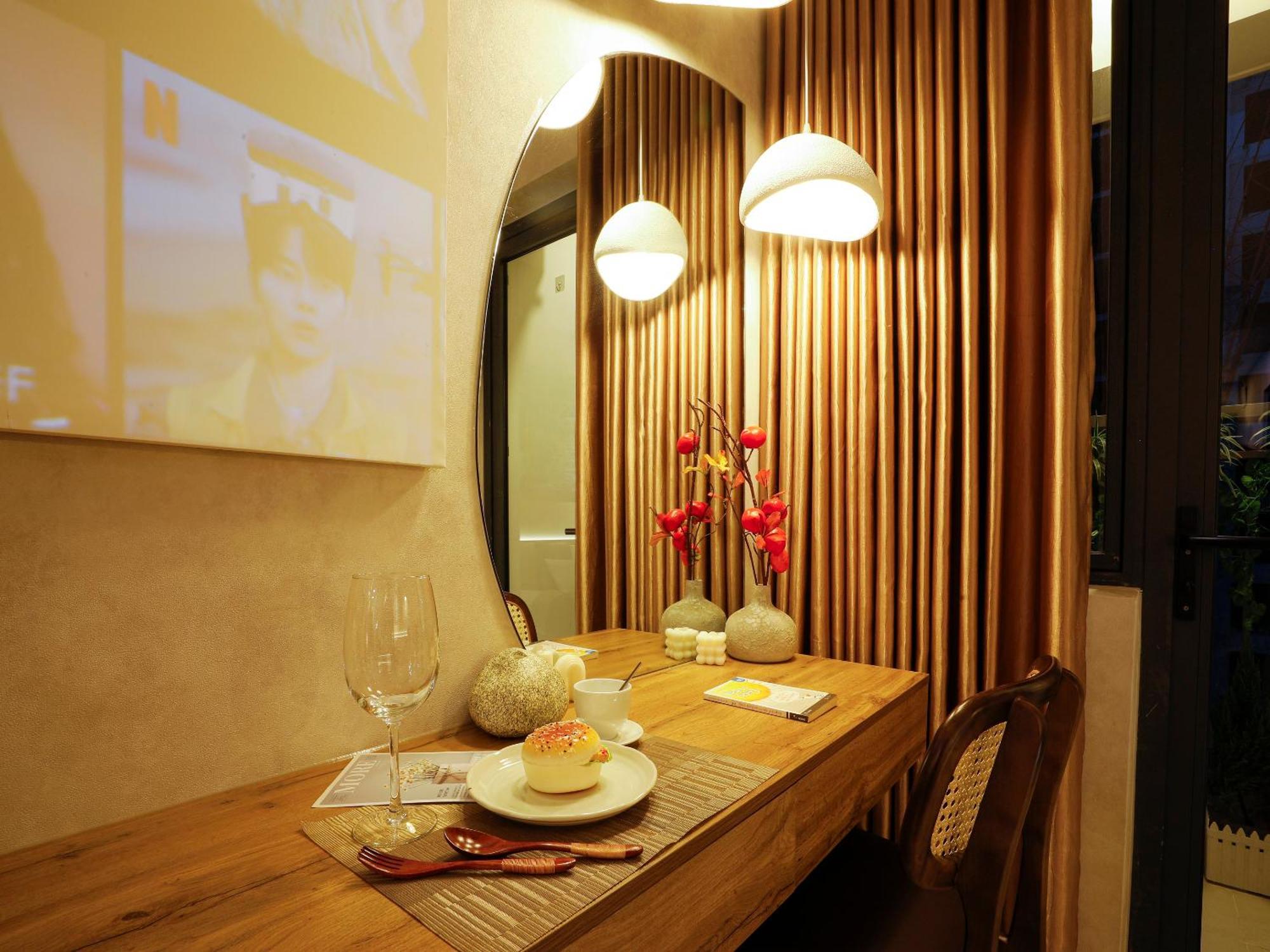 May Soho Saigon Serviced Apartment Ho Chi Minh-staden Rum bild